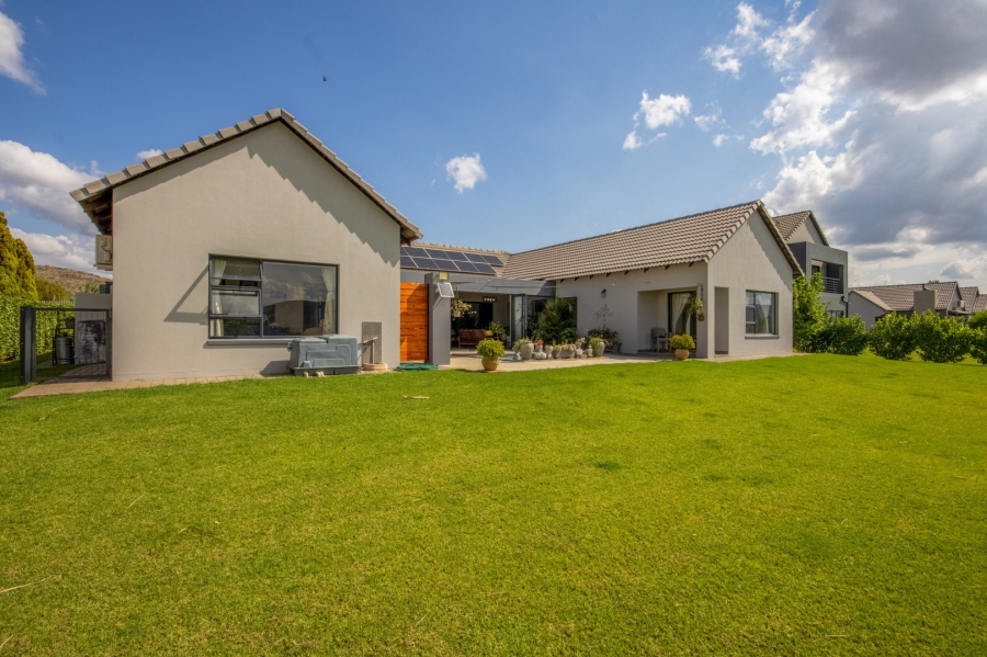 3 Bedroom Property for Sale in WestLake Country Safari Estate North West